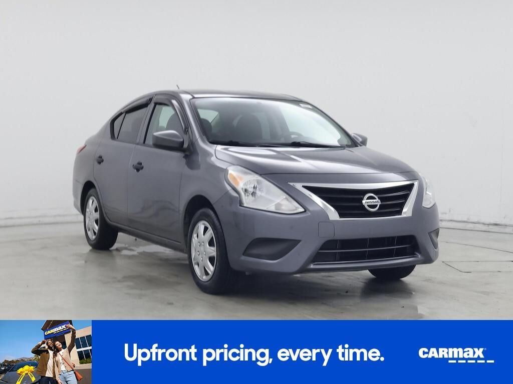 2017 NISSAN Versa
