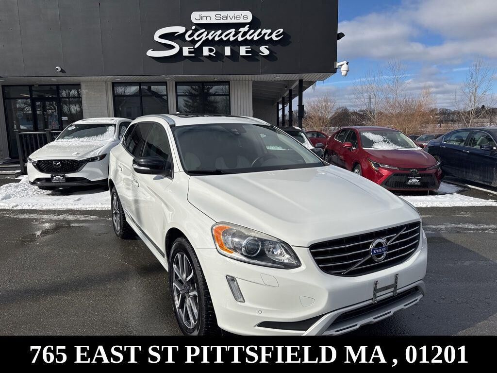 2017 VOLVO XC60