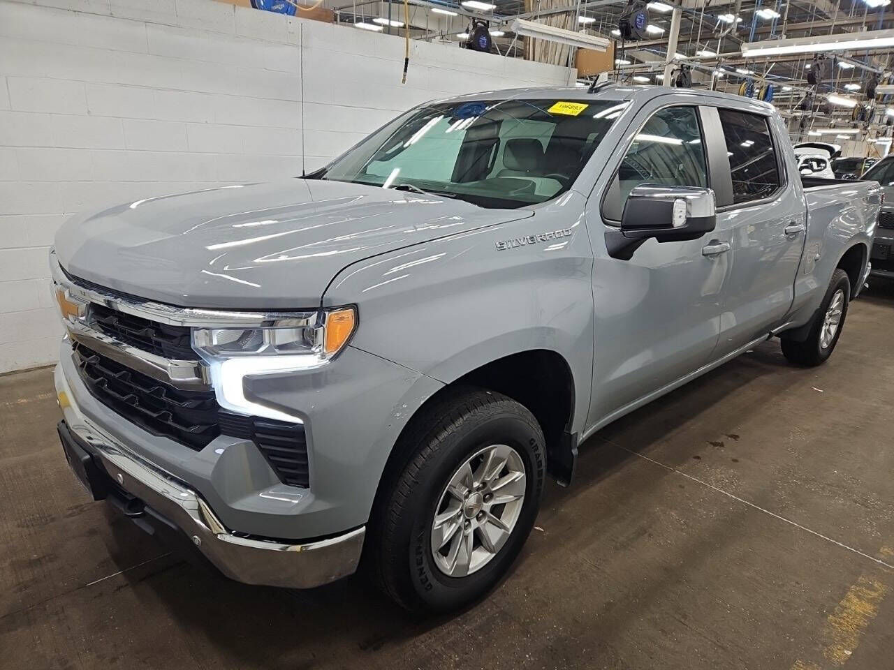 2024 CHEVROLET Silverado