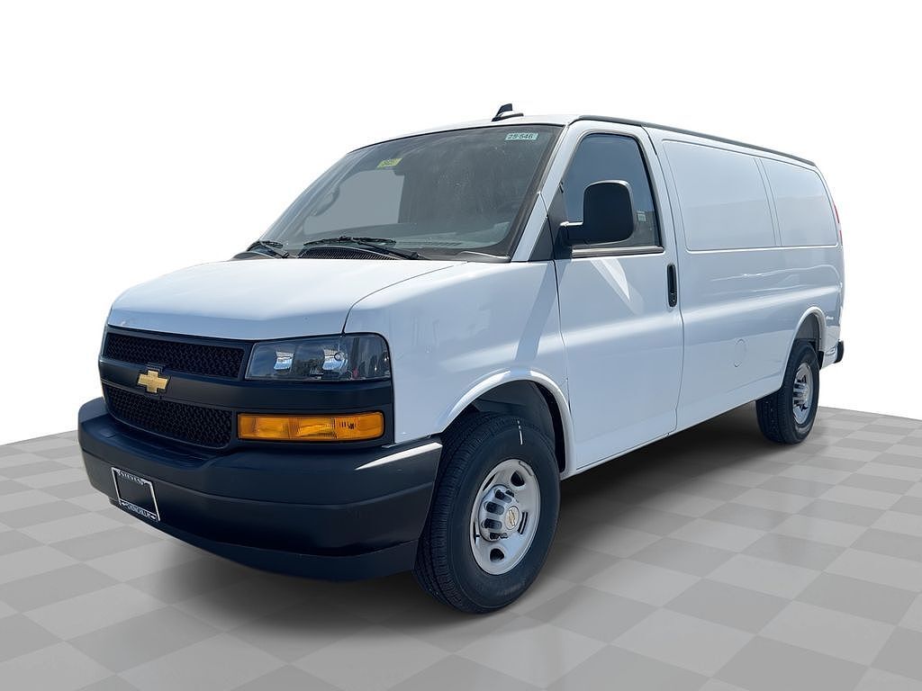2025 CHEVROLET Express