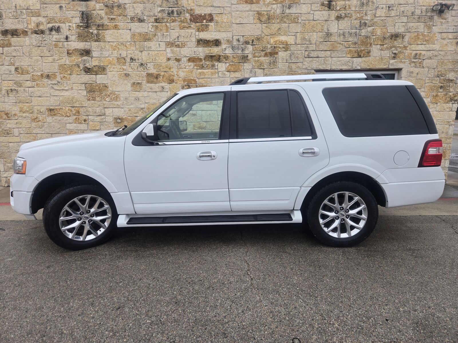 2017 FORD Expedition