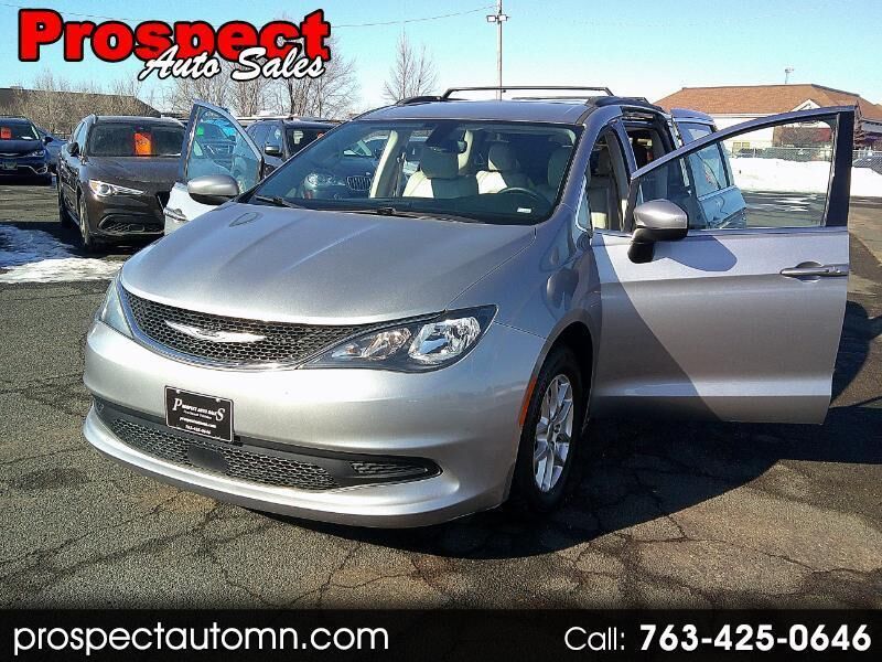 2021 CHRYSLER Voyager