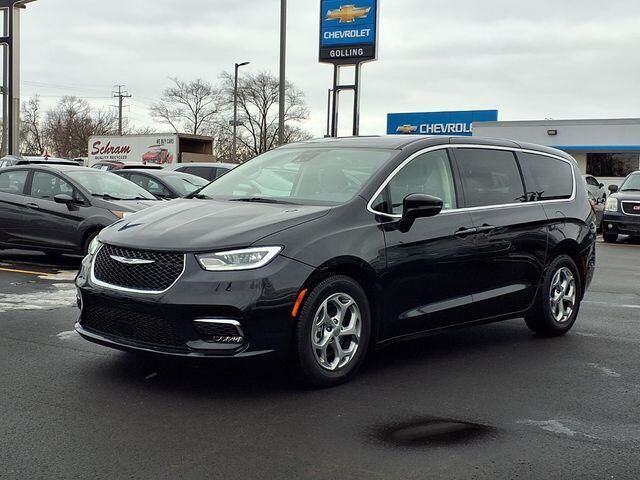 2024 CHRYSLER Pacifica