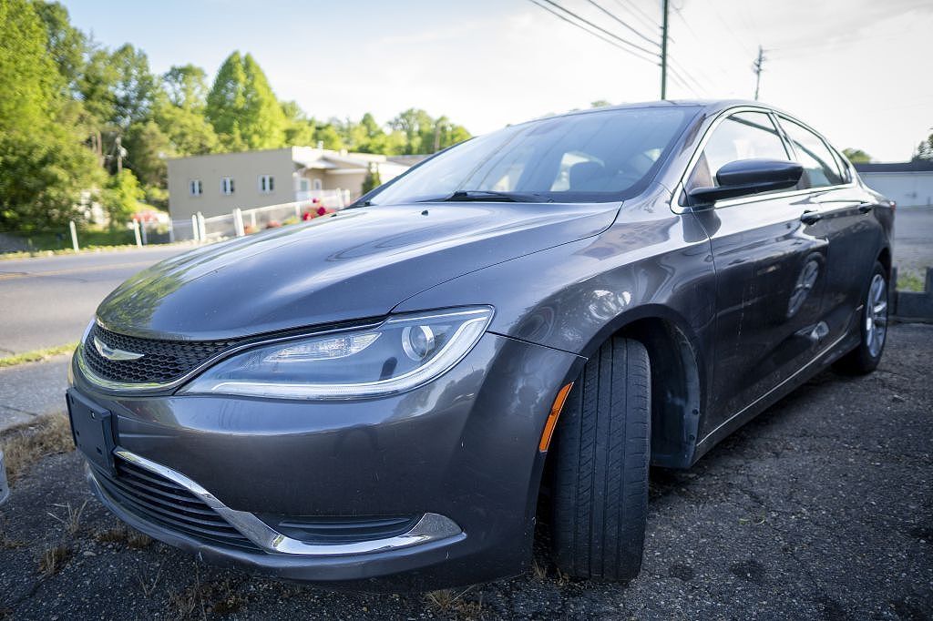 2015 CHRYSLER 200