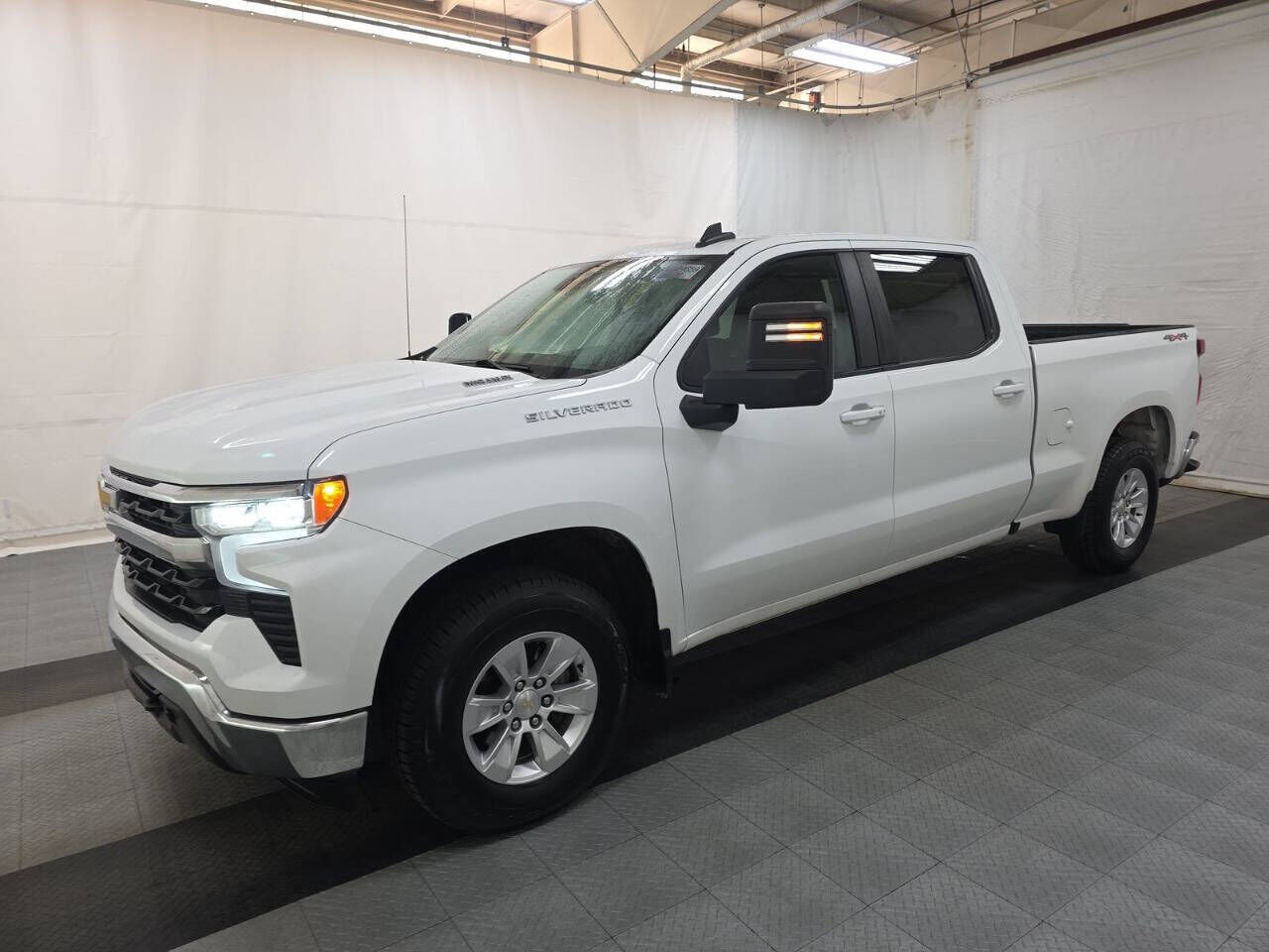 2023 CHEVROLET Silverado