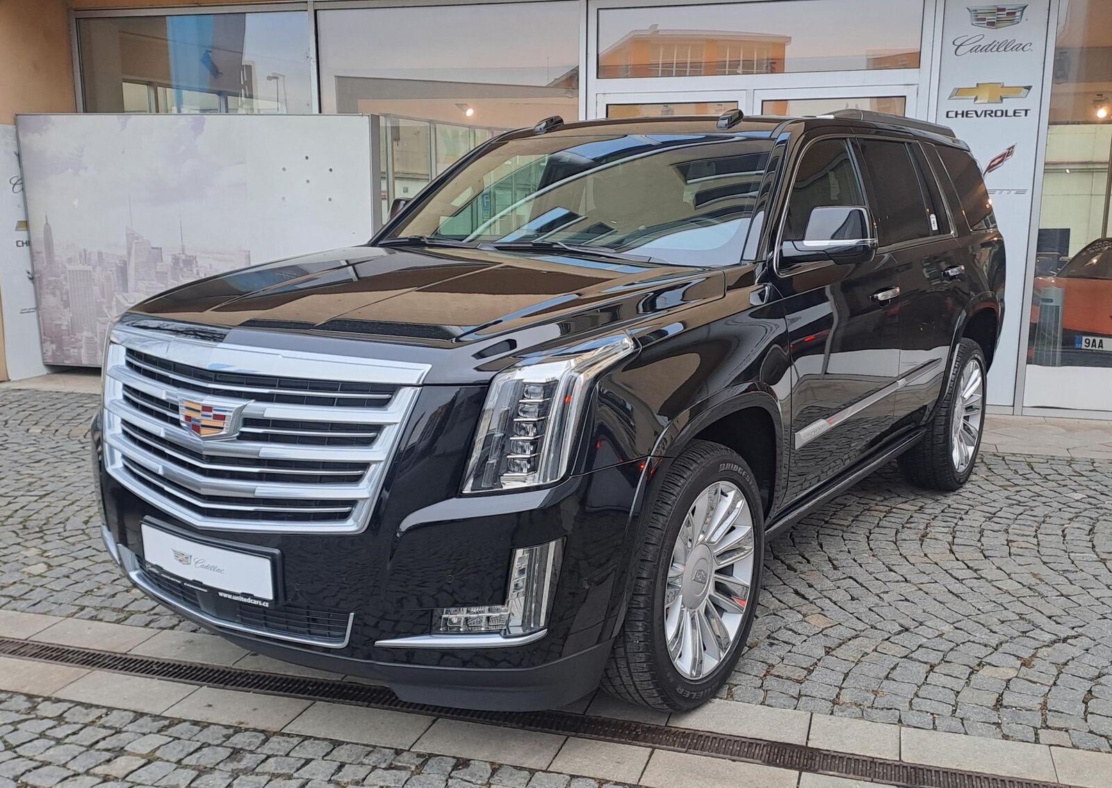 2018 CADILLAC Escalade