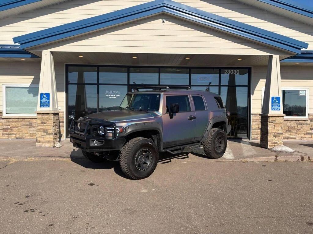2014 TOYOTA FJ Cruiser