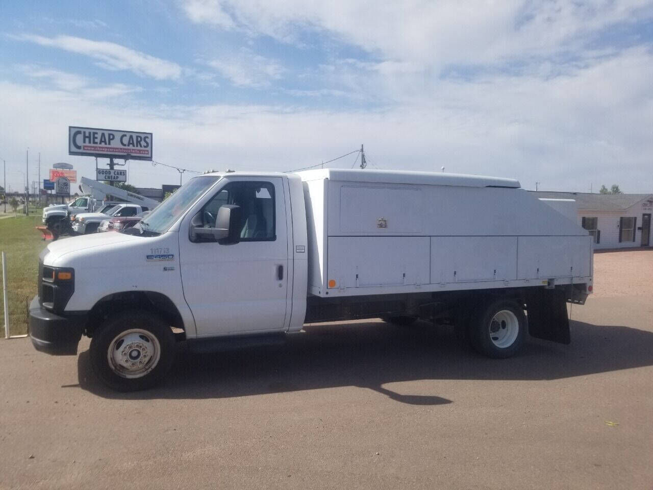 2012 FORD E-450