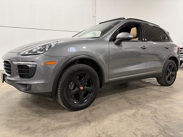 2016 PORSCHE Cayenne