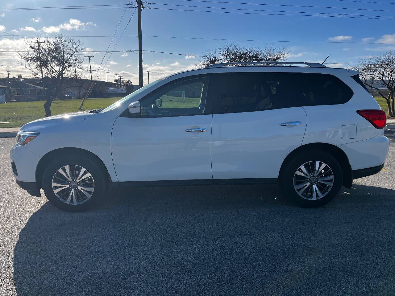 2017 NISSAN Pathfinder
