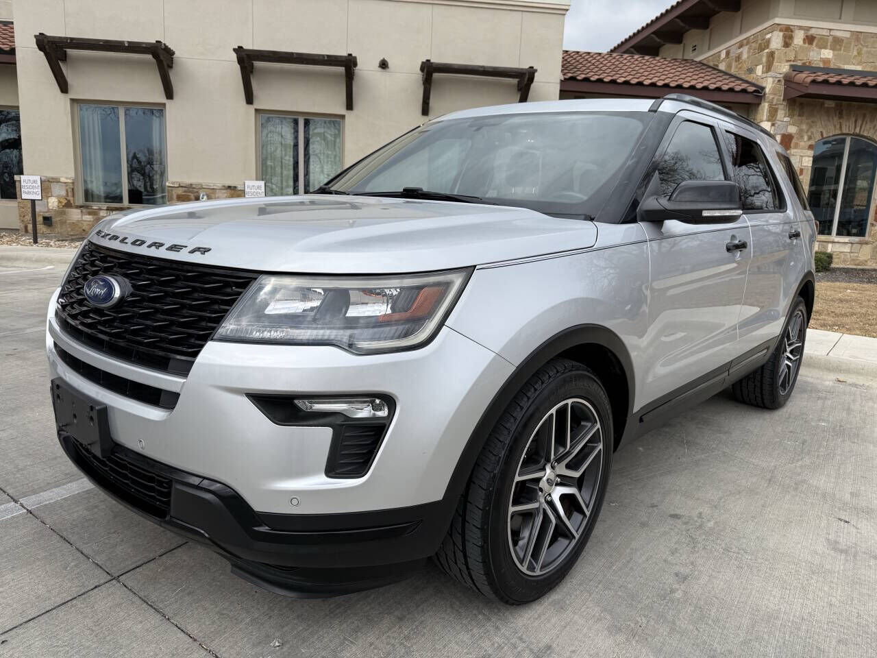 2019 FORD Explorer