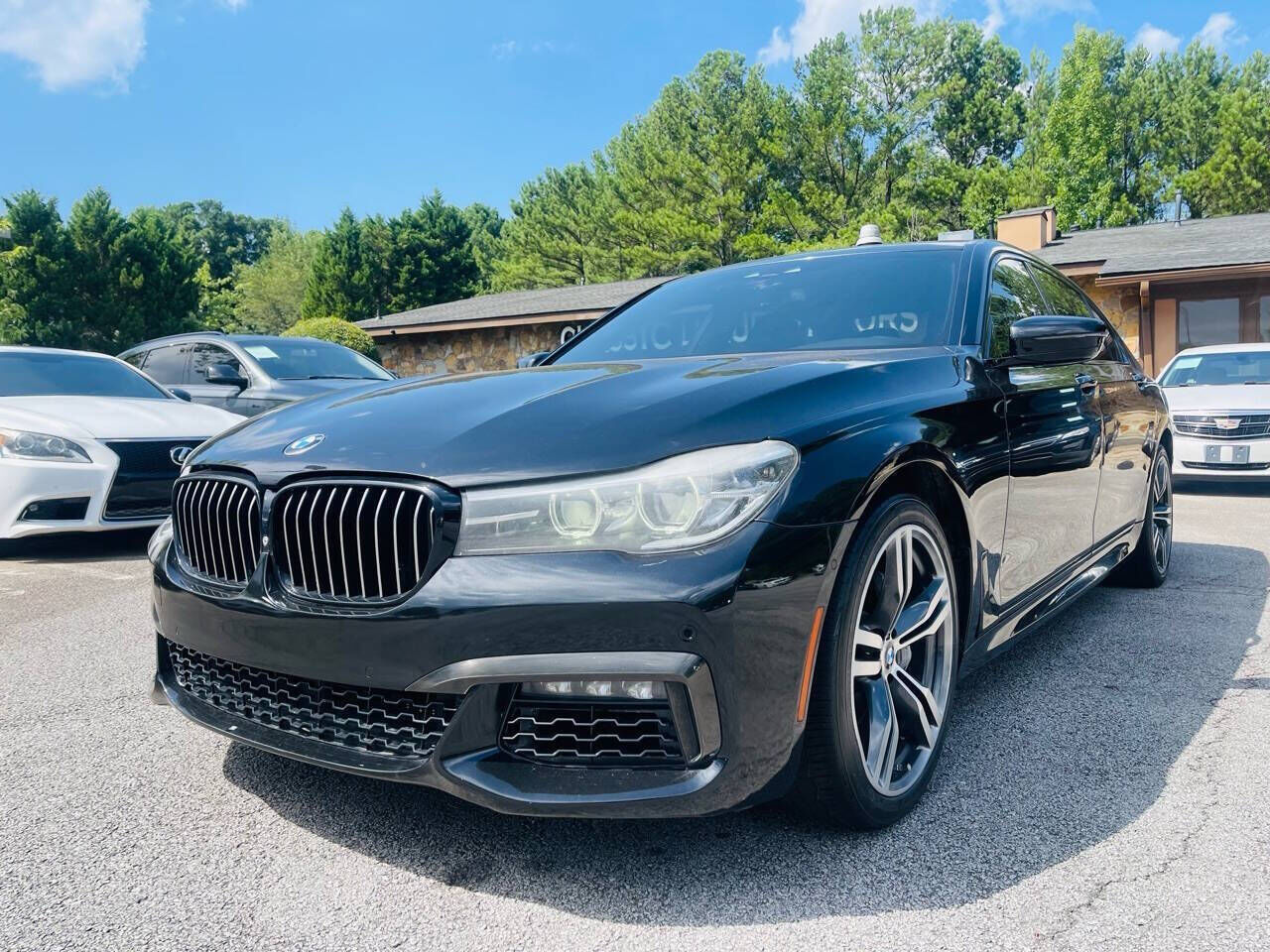 BMW 740i