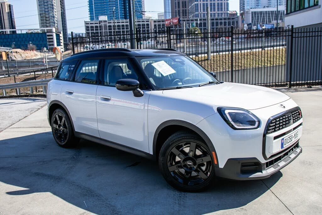 2025 MINI Countryman