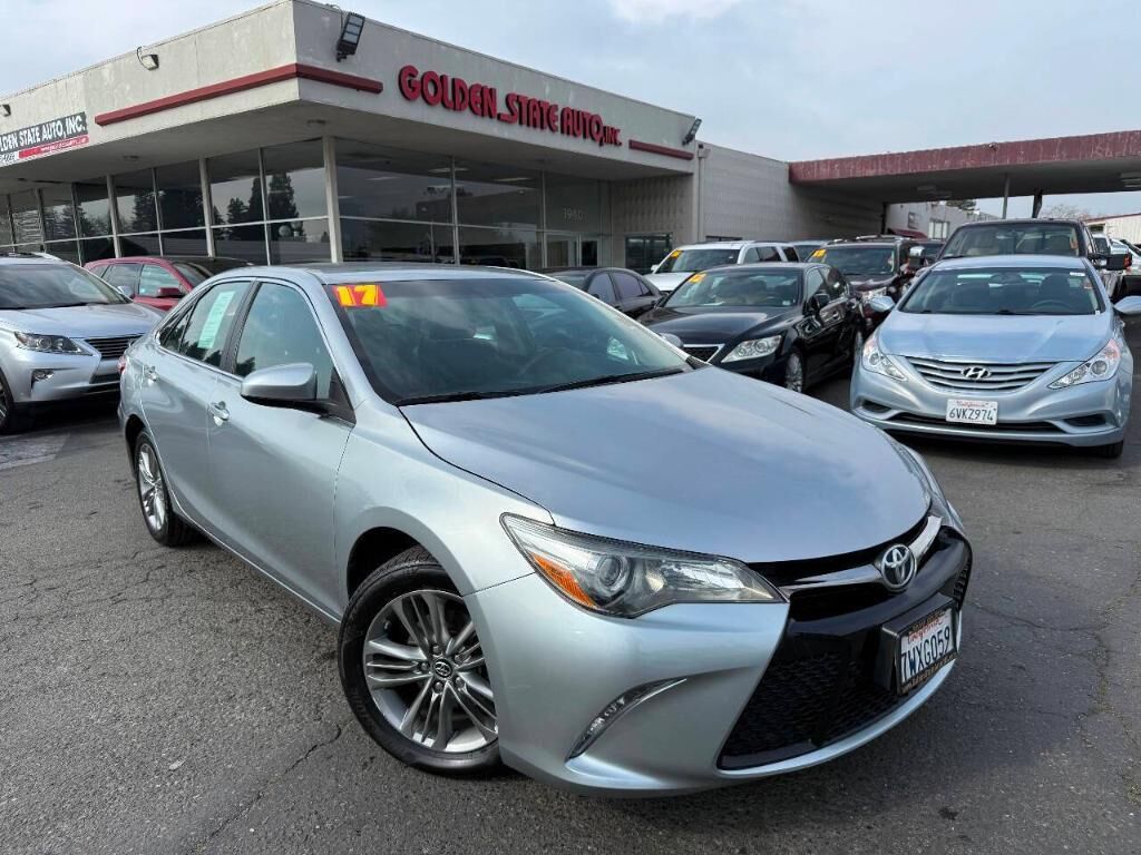 2017 TOYOTA Camry