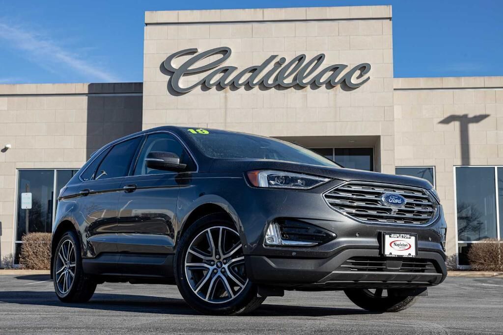 2019 FORD Edge