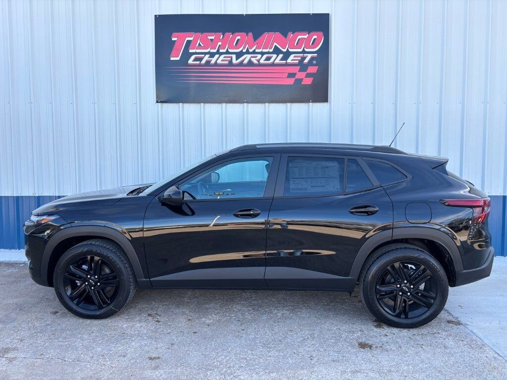 2026 CHEVROLET Trax