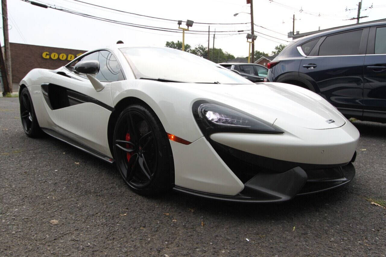 2016 MCLAREN 570S