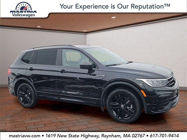 2022 VOLKSWAGEN Tiguan