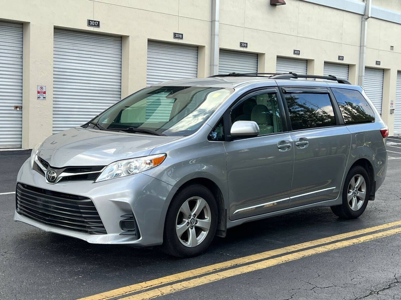 2018 TOYOTA Sienna