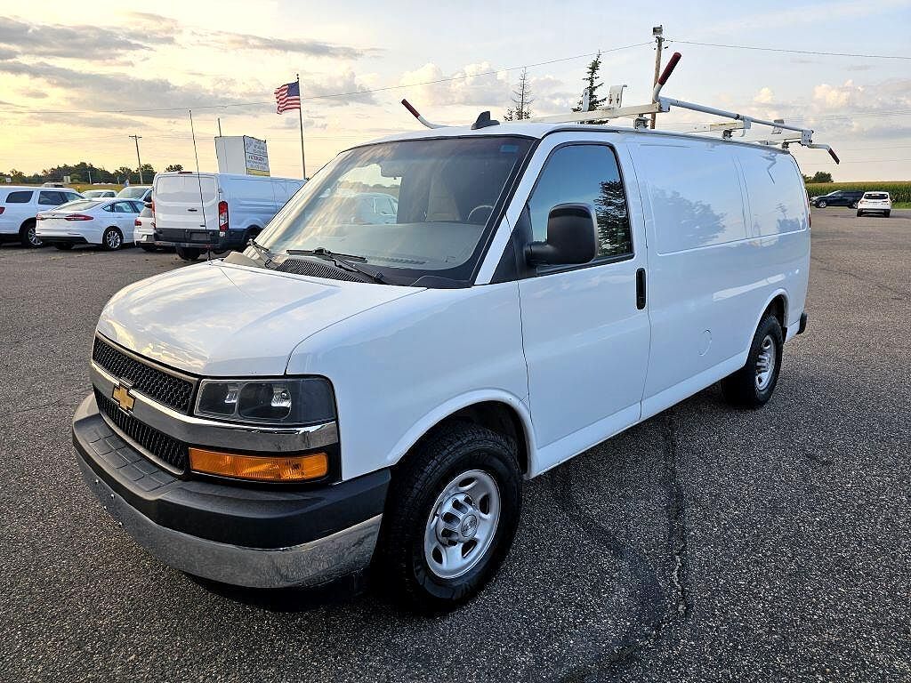 2018 CHEVROLET Express