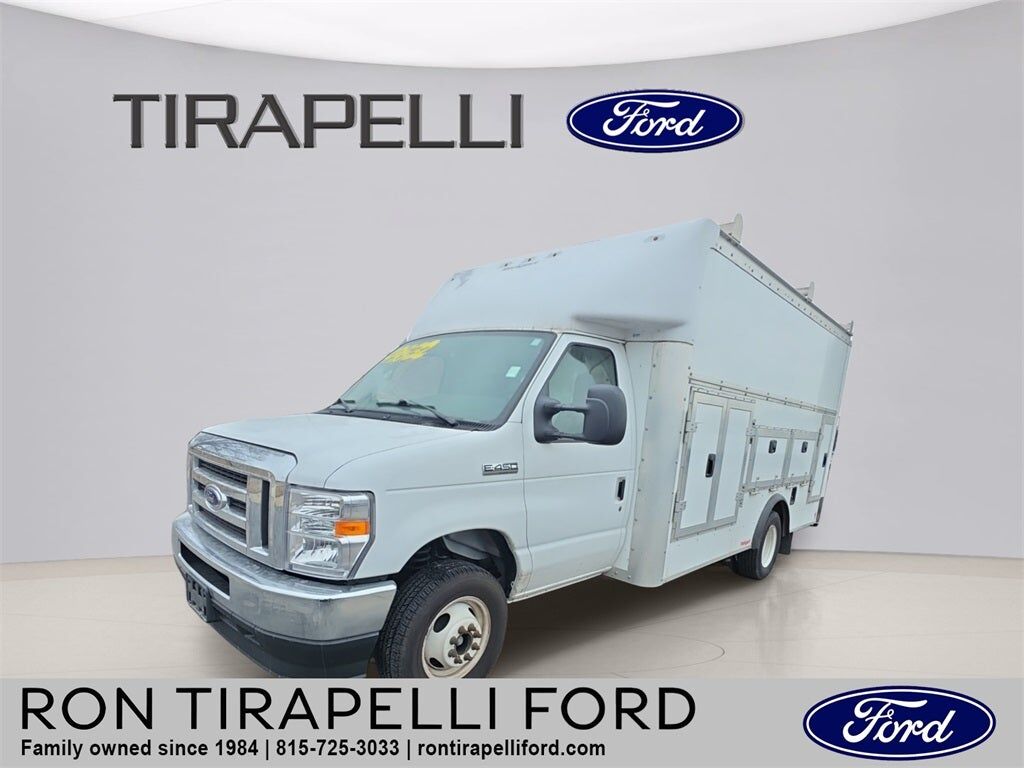 2025 FORD E-450