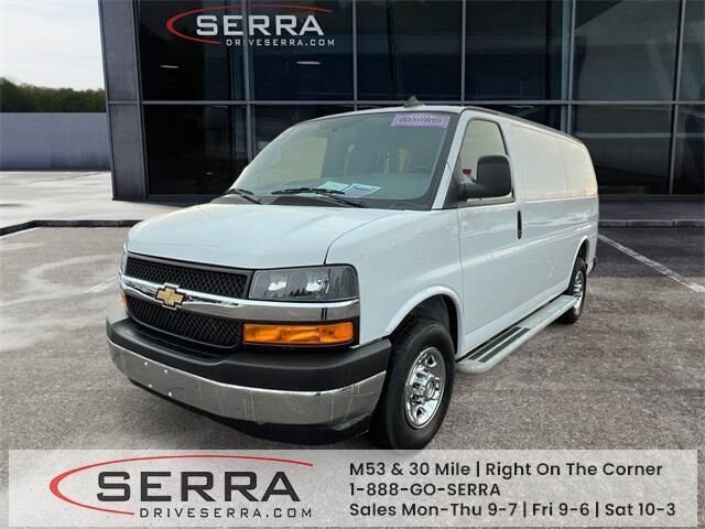 2024 CHEVROLET Express