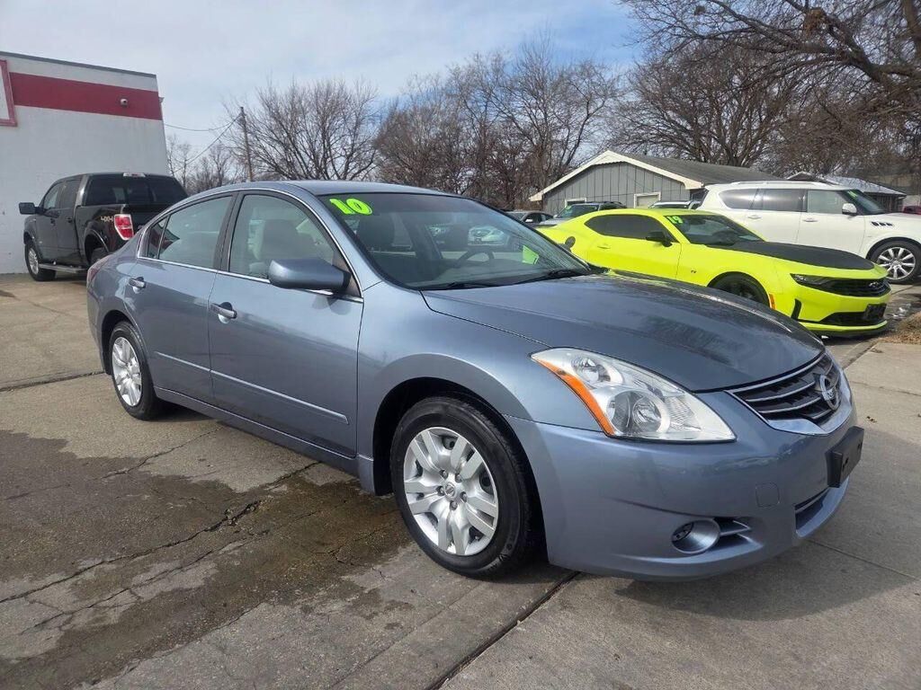 2010 NISSAN Altima