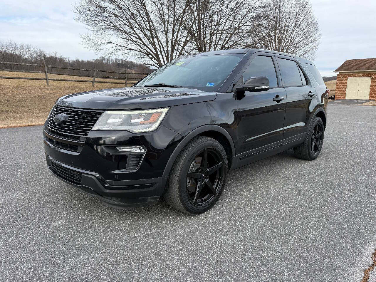 2018 FORD Explorer