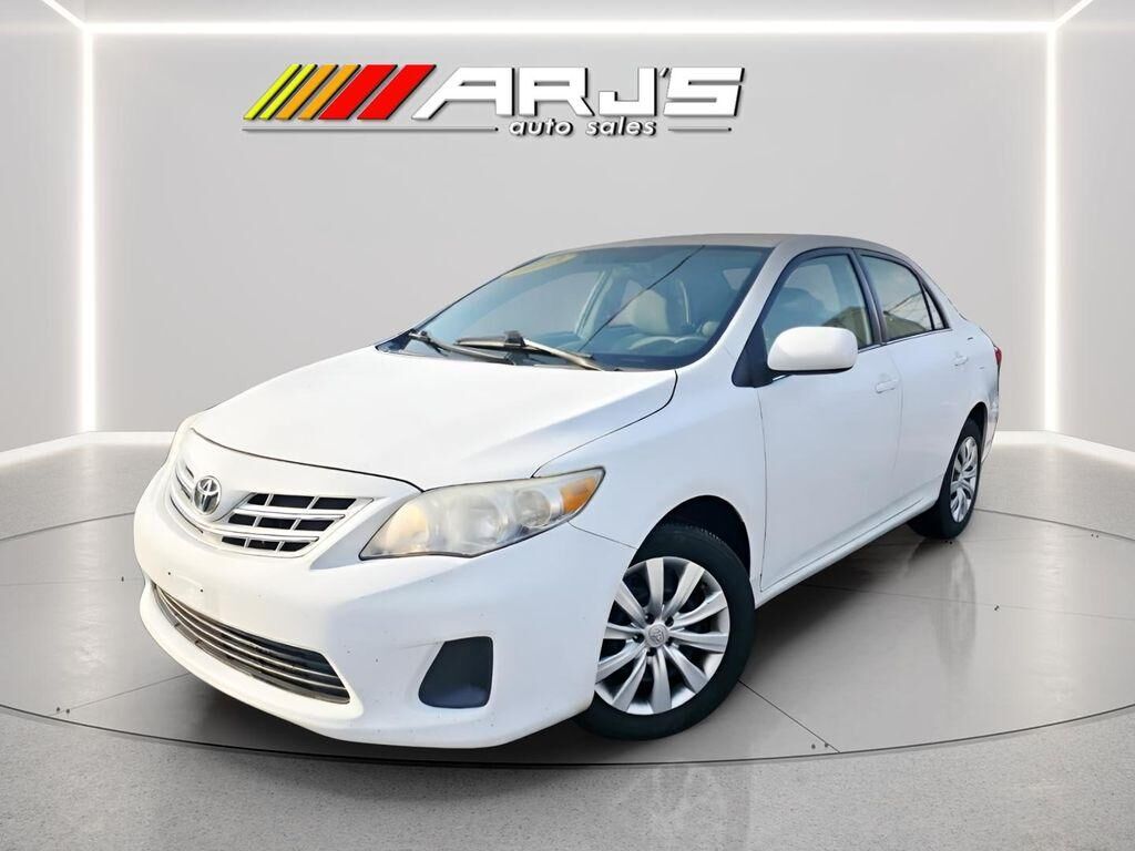 2013 TOYOTA Corolla
