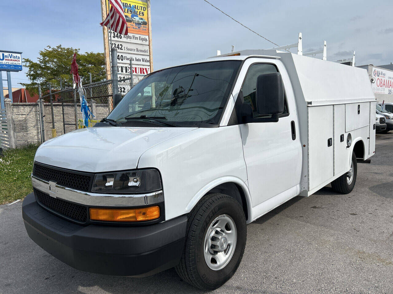2019 CHEVROLET Express