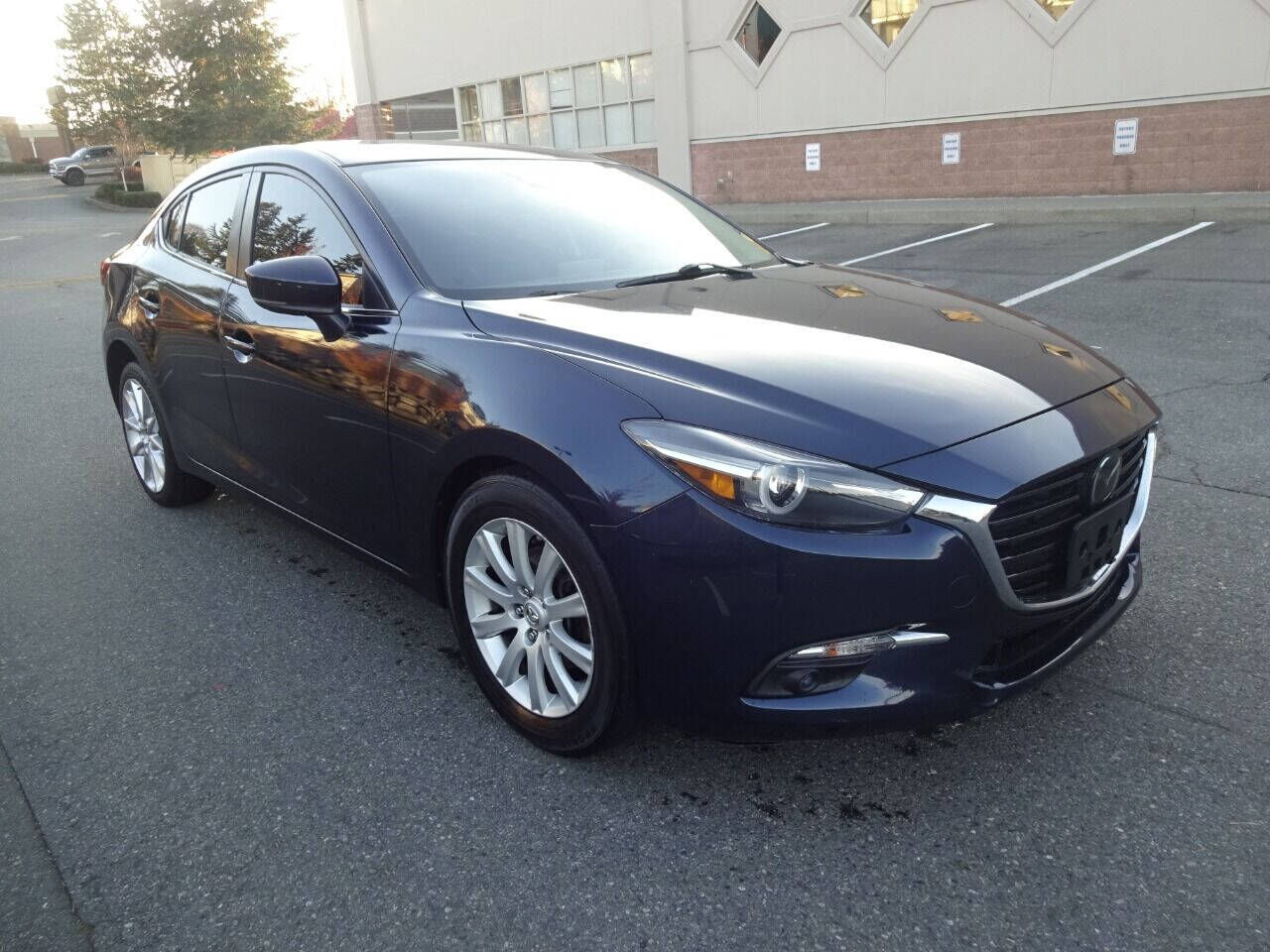 2017 MAZDA Mazda3