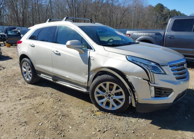 2017 CADILLAC XT5