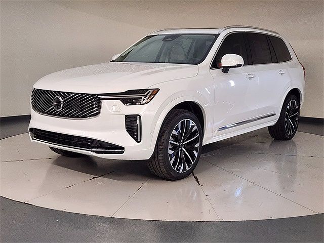 2026 VOLVO XC90