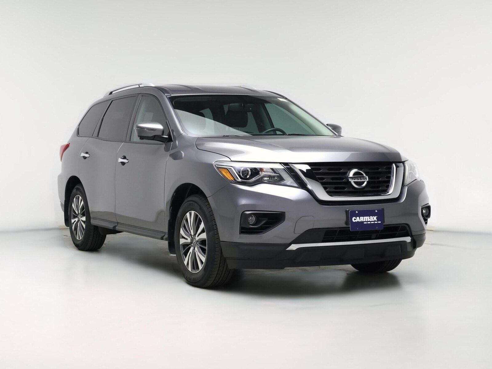 2017 NISSAN Pathfinder