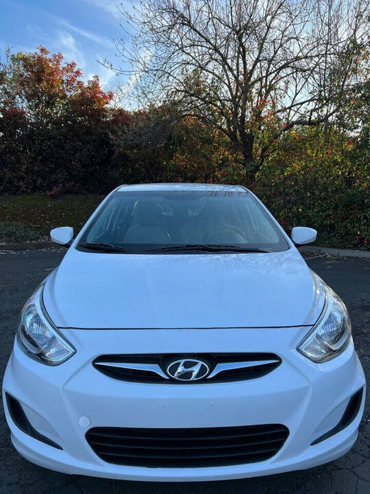 2017 HYUNDAI Accent