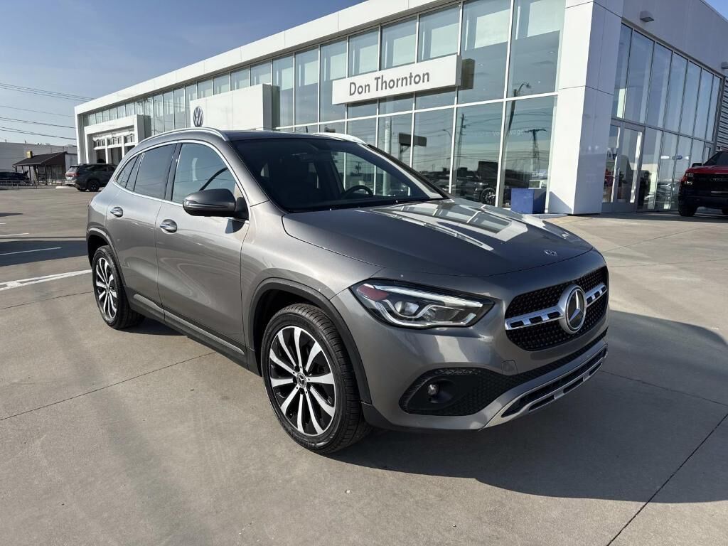 2021 MERCEDES-BENZ GLA-Class