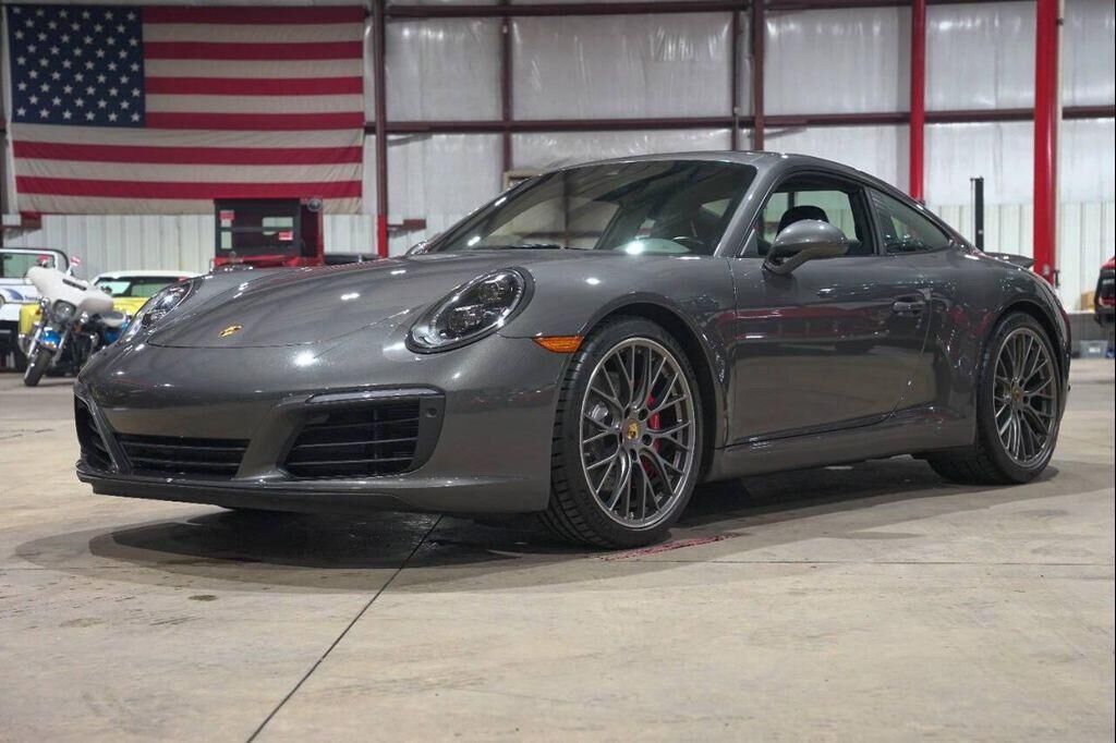 2019 PORSCHE 911