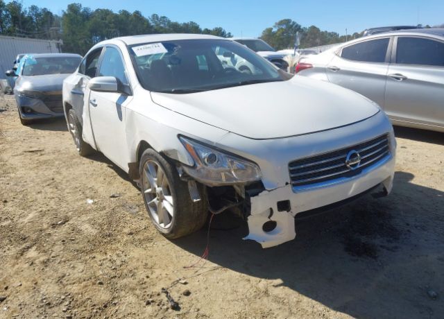 Nissan Maxima
