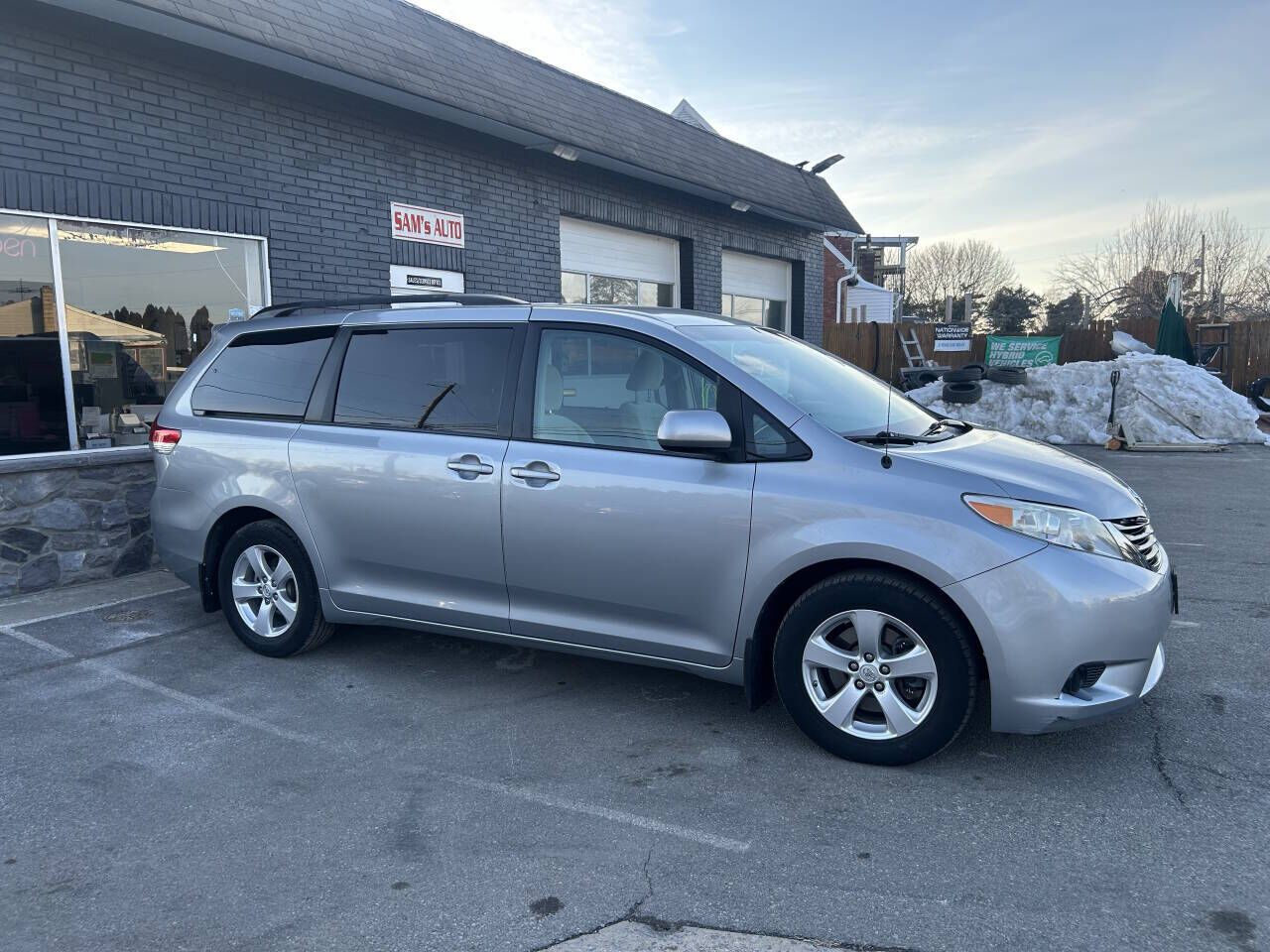 2013 TOYOTA Sienna
