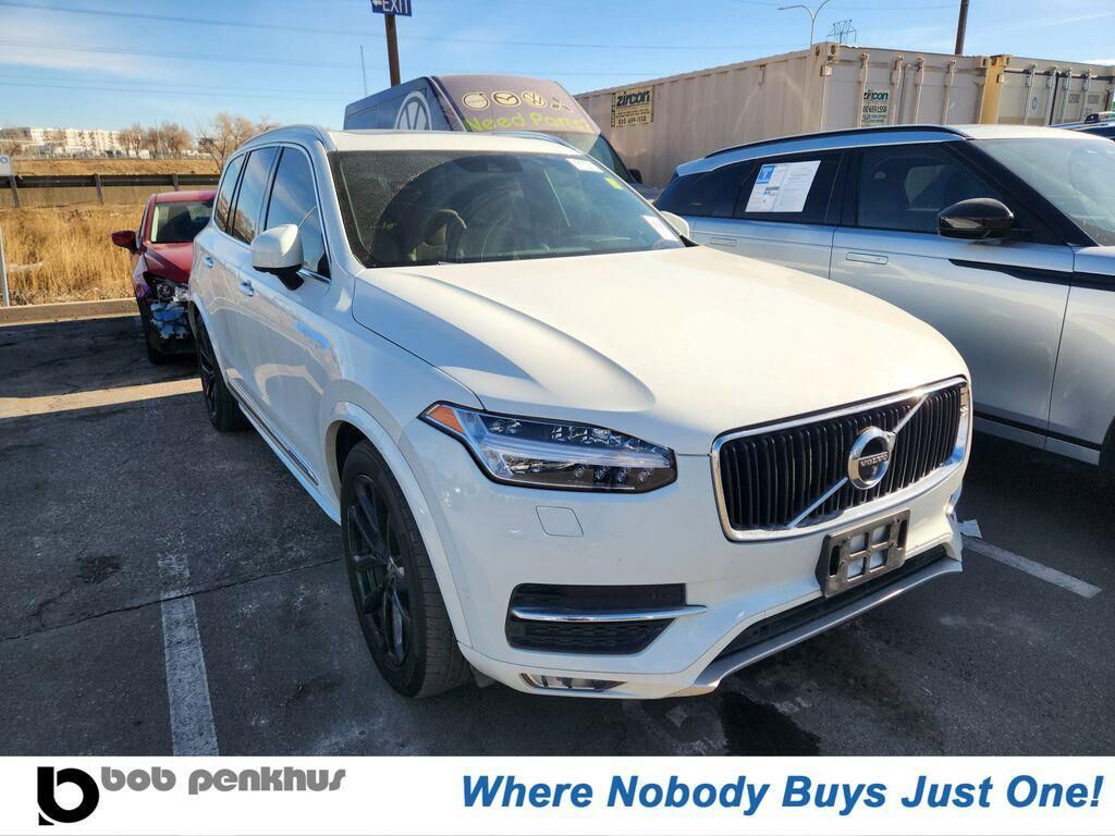 2019 VOLVO XC90