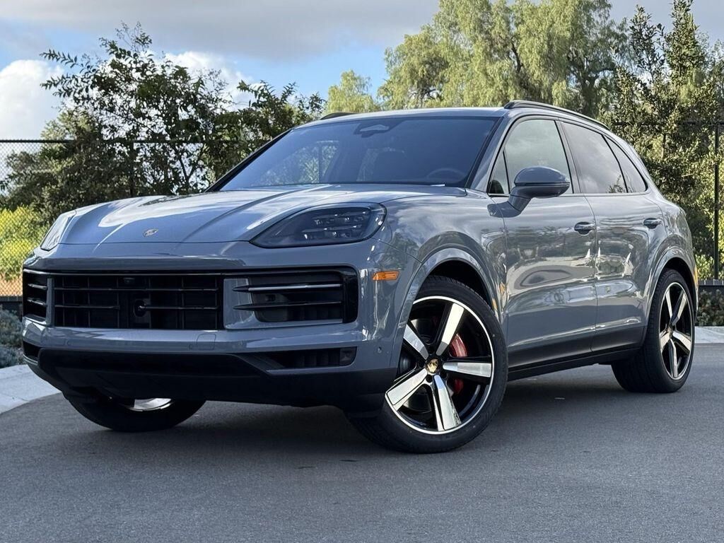 2026 PORSCHE Cayenne
