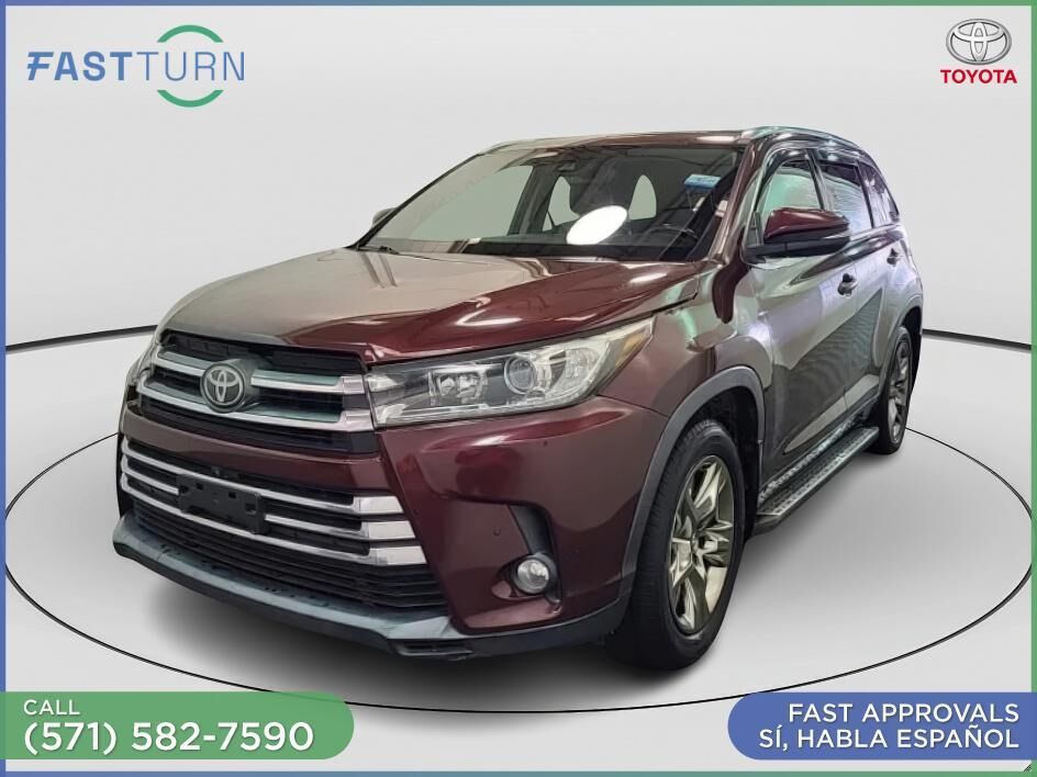 2017 TOYOTA Highlander