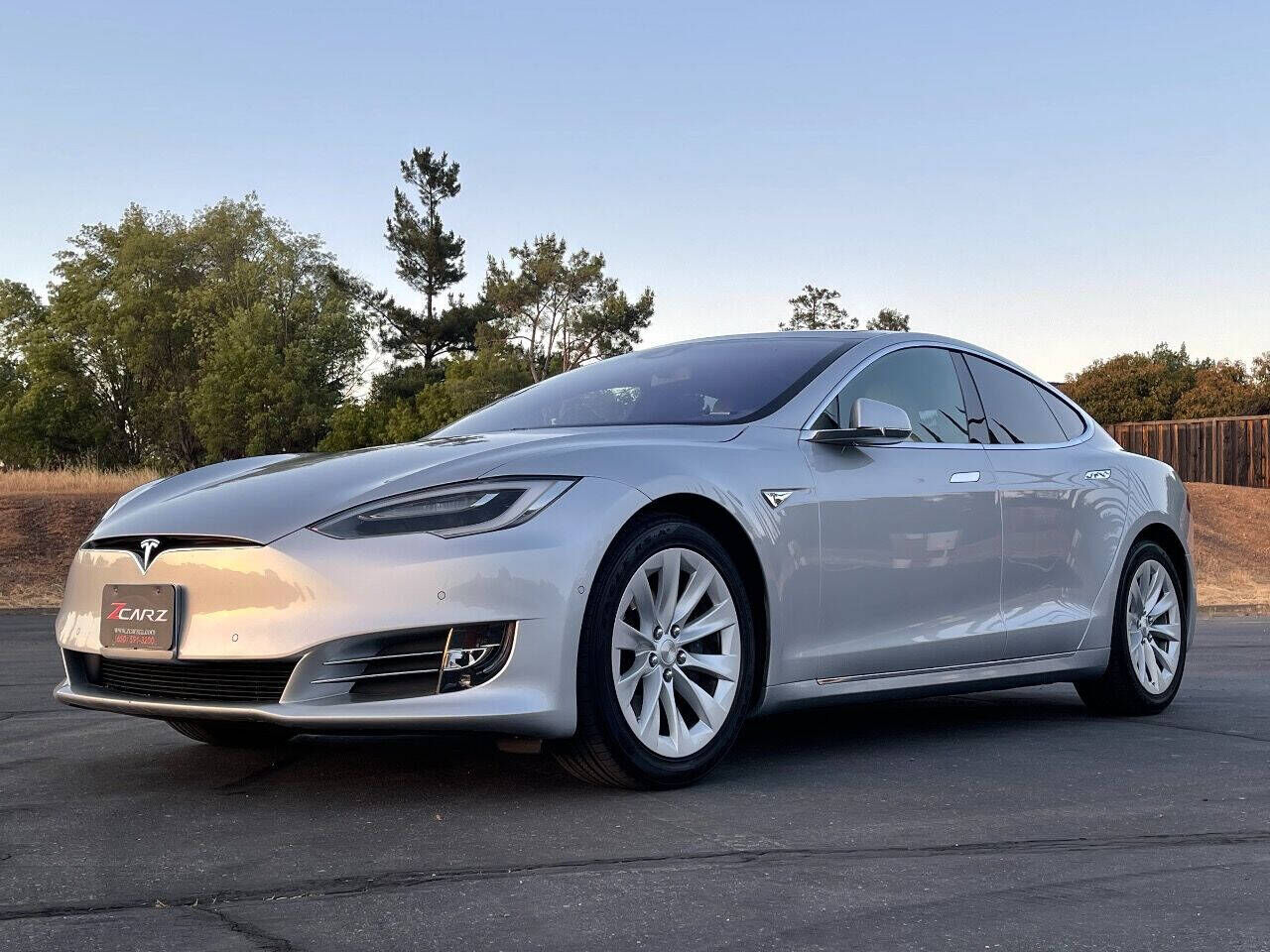 2016 TESLA Model S