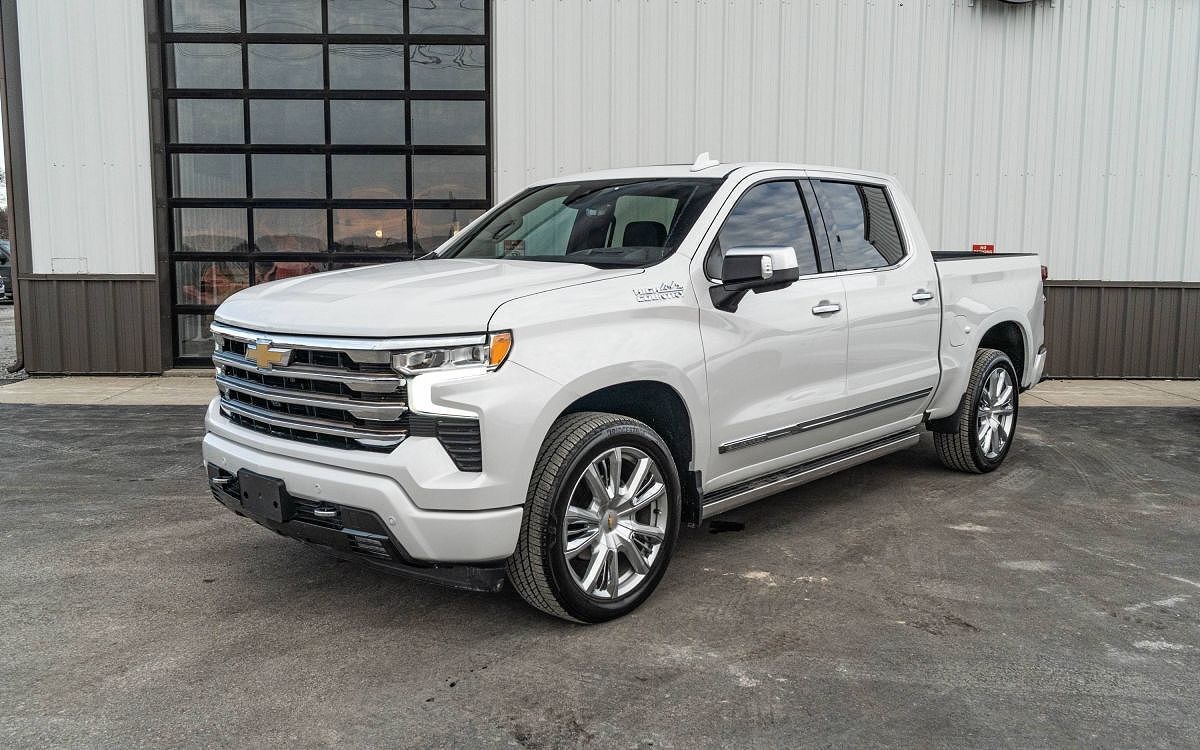 2025 CHEVROLET Silverado