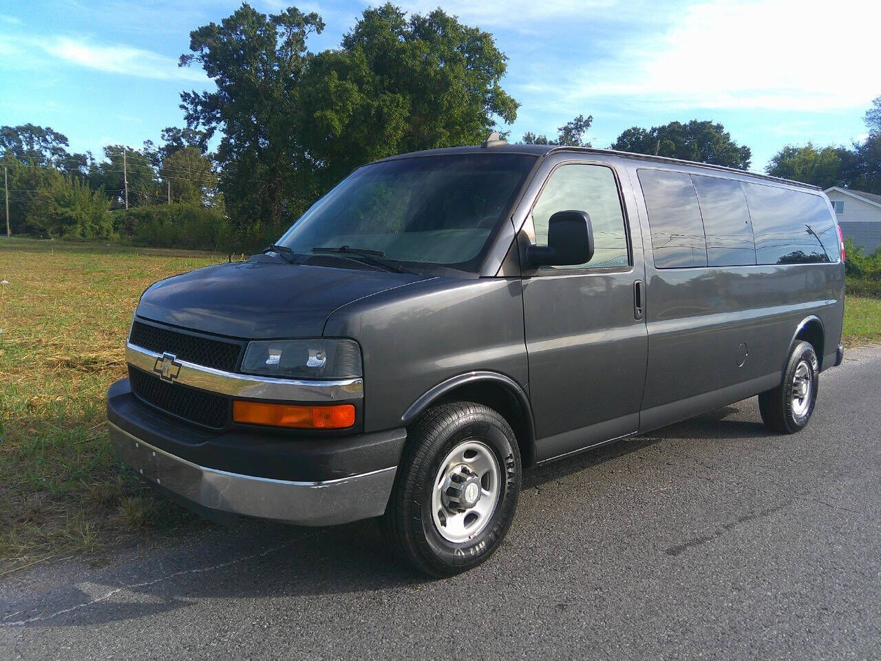 2017 CHEVROLET Express