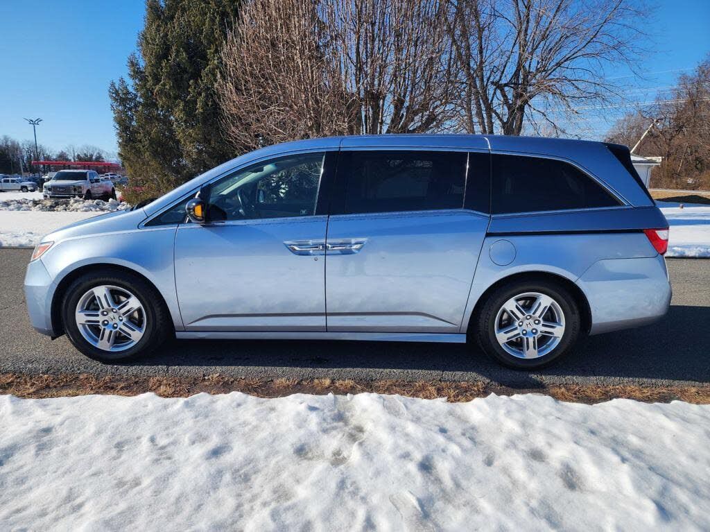 2011 HONDA Odyssey