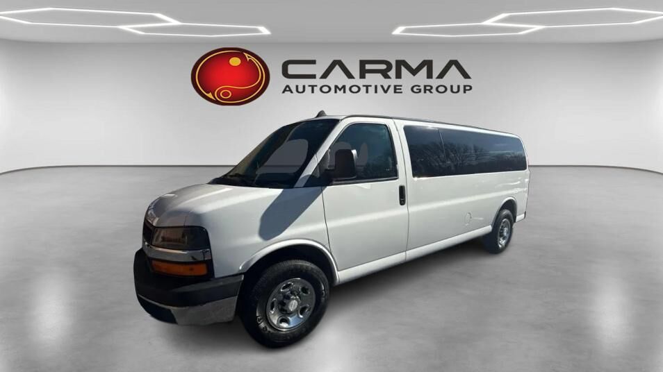 2017 CHEVROLET Express