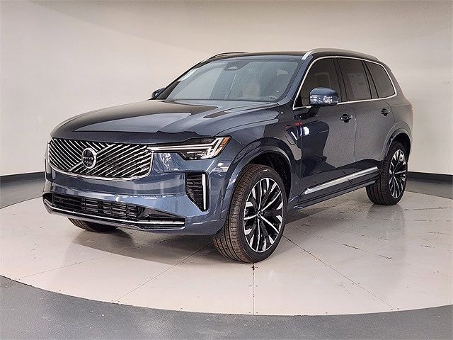 2026 VOLVO XC90
