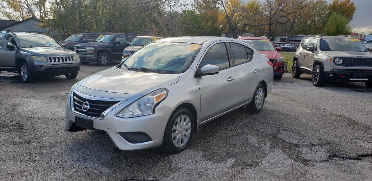 2015 NISSAN Versa