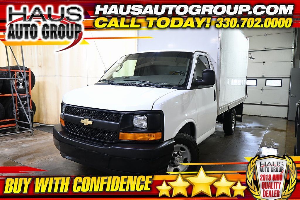 2017 CHEVROLET Express